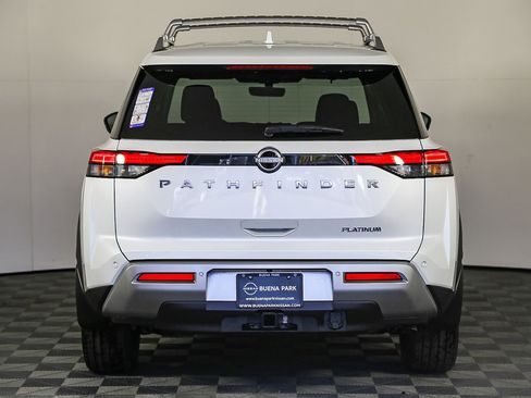 Certified 2025 Nissan Pathfinder Platinum image 8