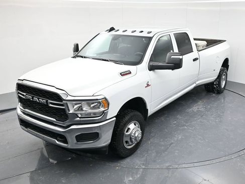 Used 2024 RAM 3500 Tradesman w/ Chrome Appearance Group image 38