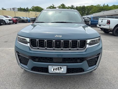 New 2026 Jeep Grand Cherokee Summit AWD/4WD image 8