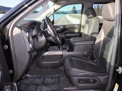 Used 2021 GMC Sierra 3500 Denali w/ Denali Ultimate Package image 15