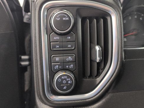 Used 2021 Chevrolet Silverado 1500 LTZ w/ LTZ Premium Package AWD/4WD image 10
