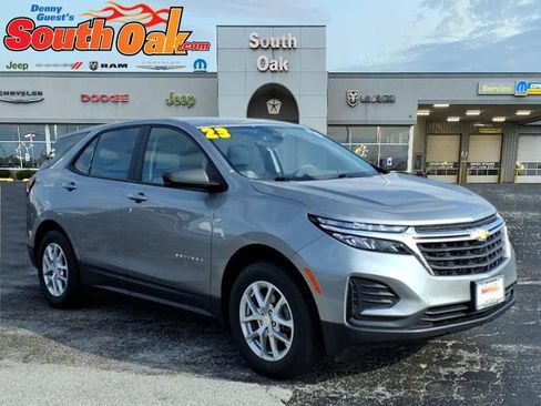 Used 2023 Chevrolet Equinox LS AWD/4WD image 1