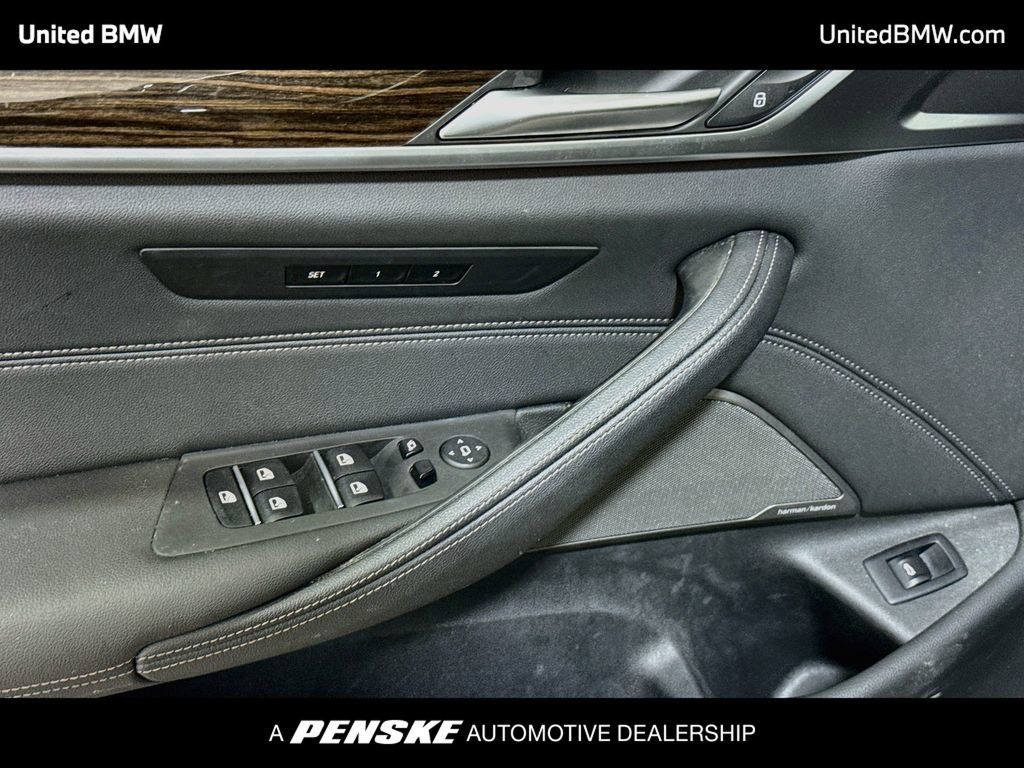 Used 2023 BMW 540i w/ M Sport Package RWD image 10