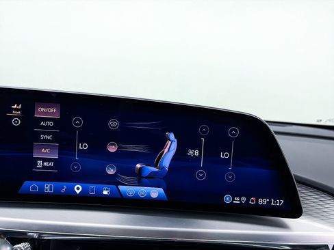 Used 2025 Cadillac Lyriq Sport image 24