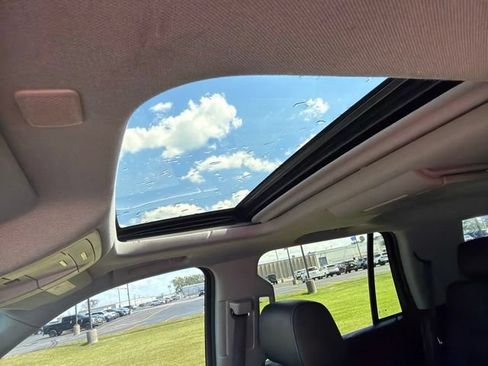 Used 2019 GMC Yukon SLT w/ Graphite Performance Edition AWD/4WD image 29