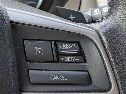 Used 2015 Subaru Crosstrek 2.0i Limited AWD/4WD image 10