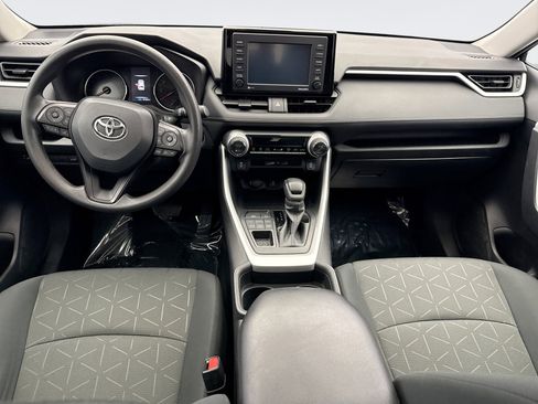 Used 2021 Toyota RAV4 XLE w/ Convenience Package image 14