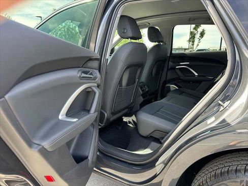 New 2025 Audi Q5 Premium image 15