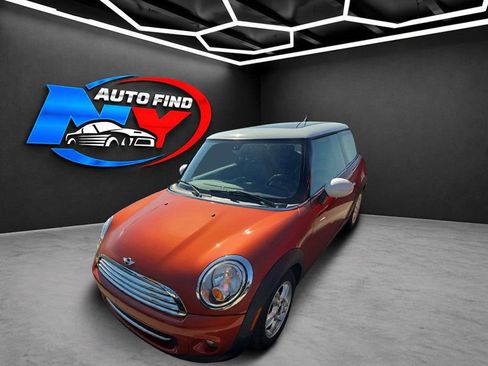Used 2013 MINI Cooper Hardtop FWD image 1