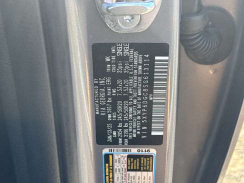 Certified 2025 Kia Telluride S AWD/4WD image 30