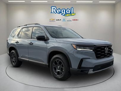 Used 2025 Honda Pilot TrailSport