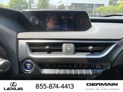 Used 2019 Lexus UX 250h w/ Premium Package AWD/4WD image 18