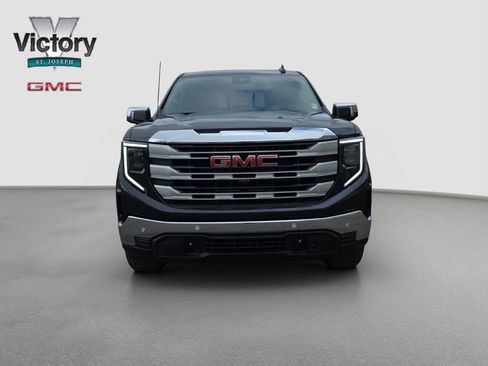 New 2026 GMC Sierra 1500 SLE w/ Preferred Package AWD/4WD image 2