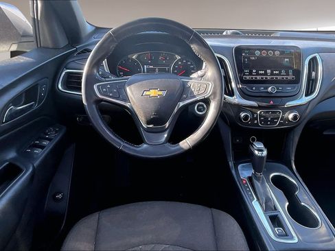 Used 2018 Chevrolet Equinox LT w/ Sun & Infotainment Package image 8