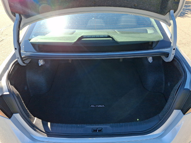 Used 2025 Nissan Altima 2.5 SV FWD image 28