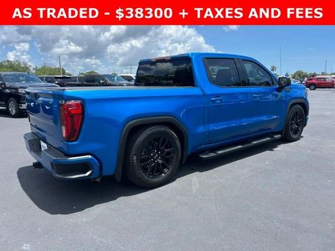 Used 2022 GMC Sierra 1500 Elevation w/ LPO, Elevation Black Package RWD image 6