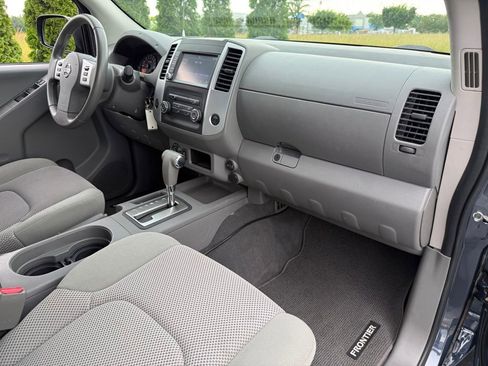 Used 2019 Nissan Frontier SV AWD/4WD image 41