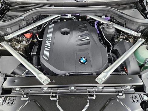 New 2026 BMW X5 xDrive40i w/ M Sport Package image 16