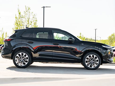 New 2026 Audi Q3 quattro 2.0T AWD/4WD image 3
