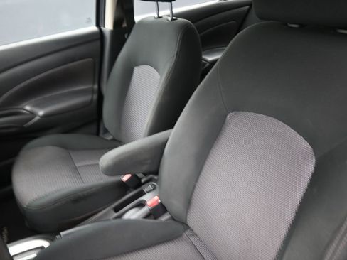 Used 2019 Nissan Versa SV image 19