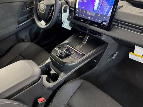 New 2026 Toyota C-HR AWD/4WD image 18