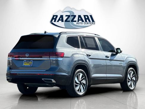 Used 2025 Volkswagen Atlas SE FWD image 3