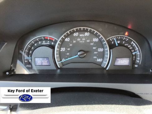 Used 2012 Toyota Camry LE FWD image 39