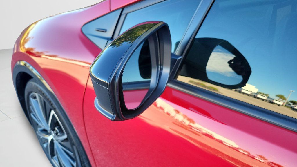 Used 2025 Toyota Prius XLE FWD image 27
