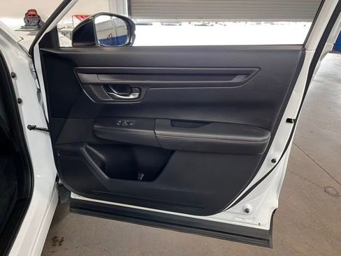 Used 2025 Honda CR-V Sport-L image 12