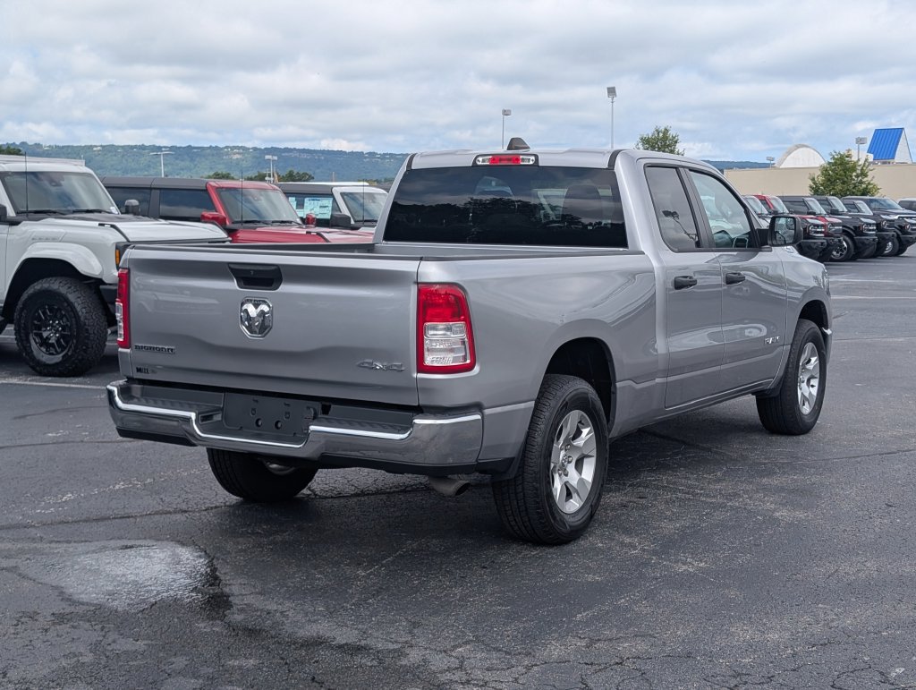 Used 2023 RAM 1500 Big Horn AWD/4WD image 6