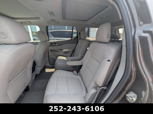 Used 2019 GMC Acadia SLE FWD image 9