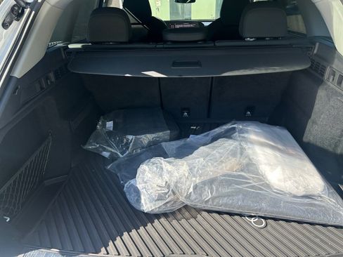 Used 2025 Audi Q5 Premium Plus w/ Premium Plus image 15