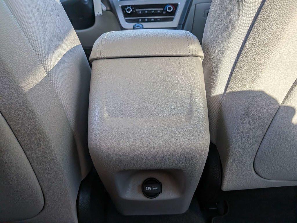 Used 2015 Hyundai Sonata SE FWD image 17