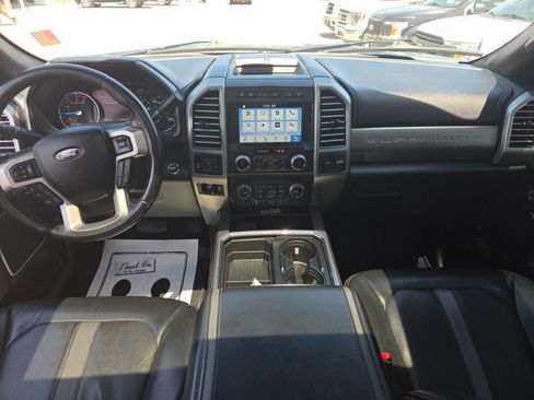 Used 2019 Ford F250 Platinum w/ Platinum Ultimate Package AWD/4WD image 14