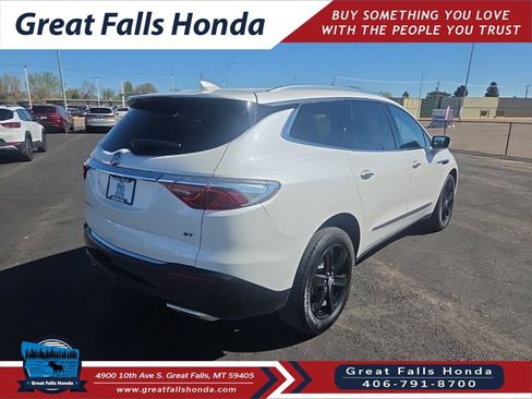 Used 2024 Buick Enclave Essence w/ Experience Buick Package AWD/4WD image 7