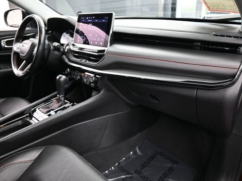 Used 2022 Jeep Compass Trailhawk w/ Trailhawk Convenience Group image 44