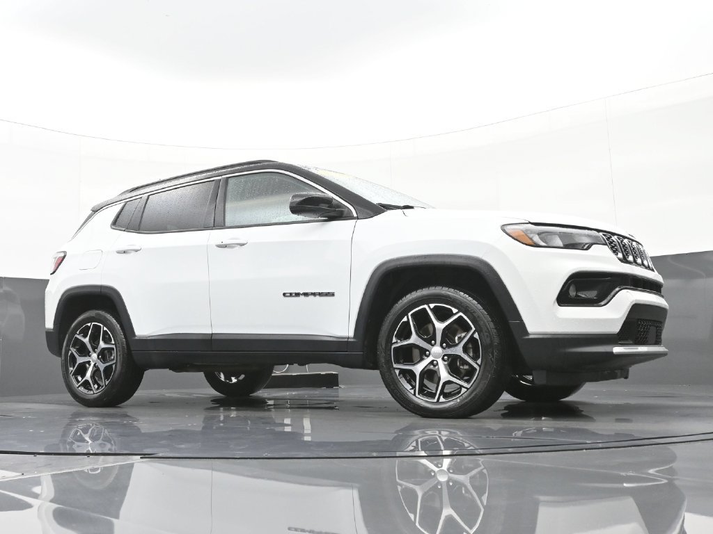 Used 2024 Jeep Compass Limited AWD/4WD image 46