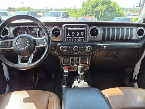 Used 2020 Jeep Gladiator Rubicon AWD/4WD image 13