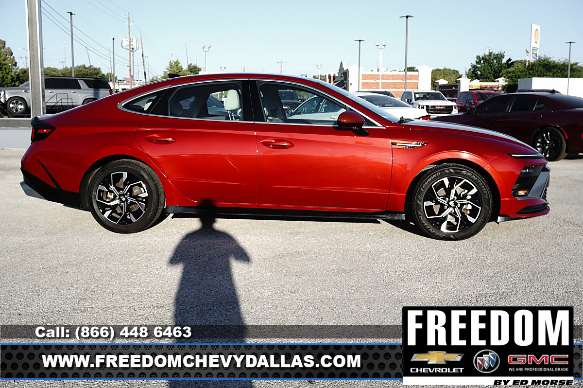 Used 2025 Hyundai Sonata SEL FWD image 39