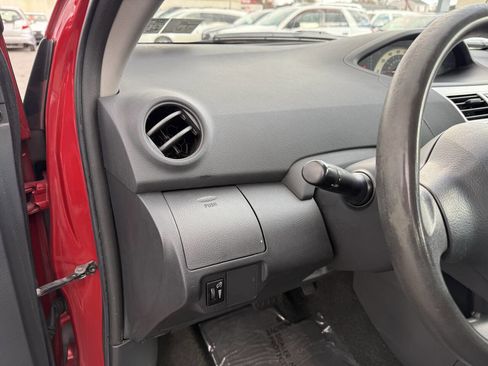 Used 2008 Toyota Yaris Sedan image 11