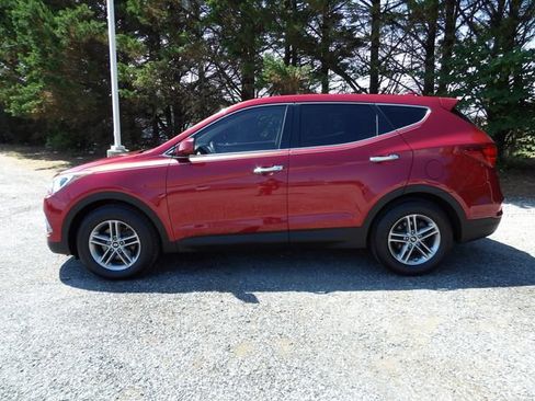 Used 2017 Hyundai Santa Fe Sport AWD/4WD image 2