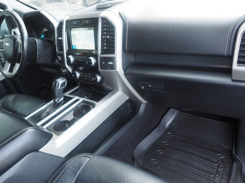 Used 2019 Ford F150 Lariat w/ Equipment Group 502A Luxury image 26