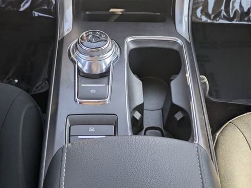 Used 2019 Ford Fusion SE image 16