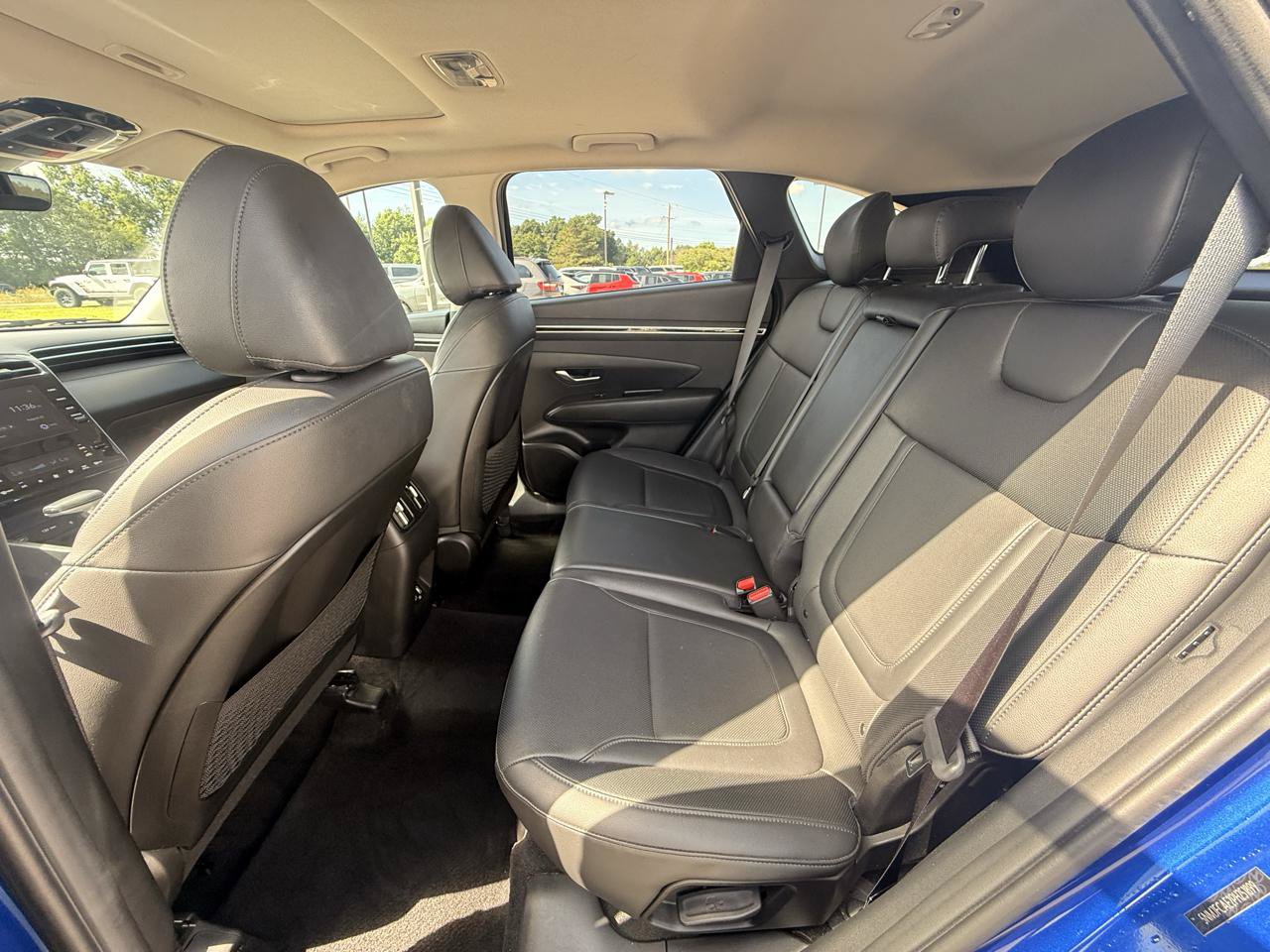 Used 2023 Hyundai Tucson SEL w/ Convenience Package AWD/4WD image 12