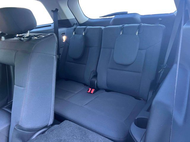 Used 2026 Ford Explorer Active AWD/4WD image 21