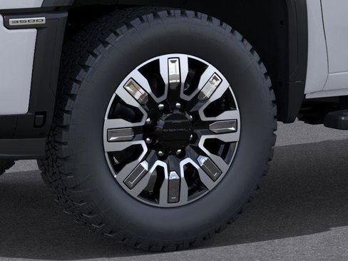 New 2025 GMC Sierra 3500 Denali w/ Denali Reserve Package image 9