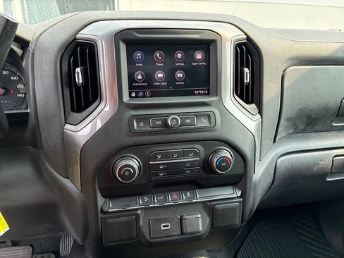 Used 2020 Chevrolet Silverado 1500 Custom Trail Boss w/ Custom Convenience Package AWD/4WD image 30