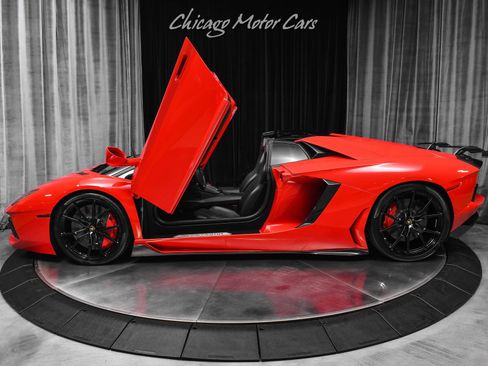 Used 2015 Lamborghini Aventador LP 700-4 AWD/4WD image 30