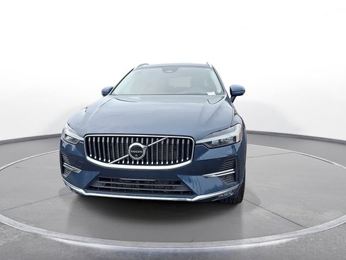 Used 2023 Volvo XC60 B6 Ultimate w/ Protection Package Premier AWD/4WD image 3