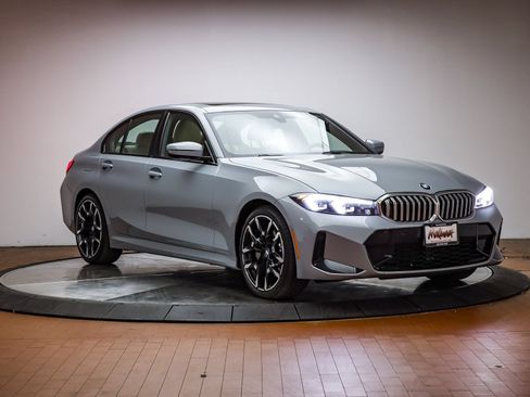 Used 2026 BMW 330i xDrive Sedan AWD/4WD image 6